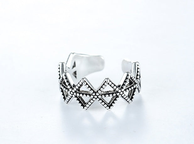 Diamond geometric ring