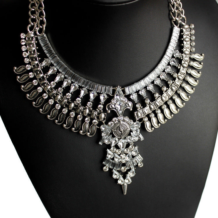 Alloy Diamond Short Necklace Crystal Necklace