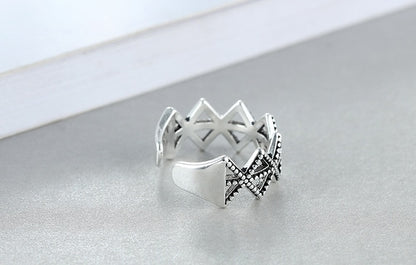 Diamond geometric ring