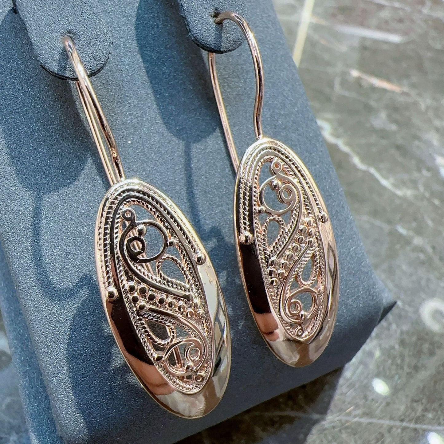 Rose Gold Exquisite Hollow Pattern Earrings